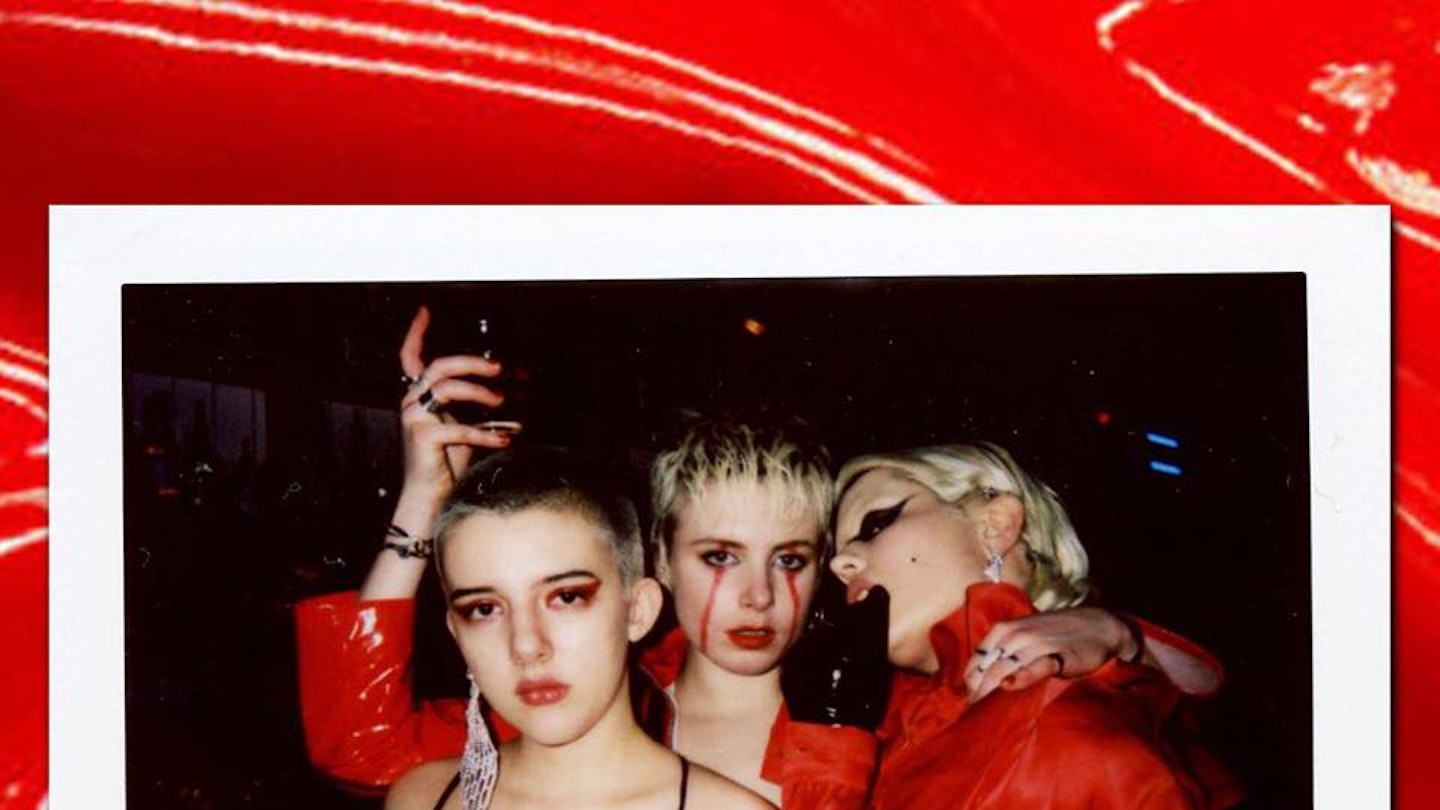 Stav Bee The Karaoke Hole Facebook