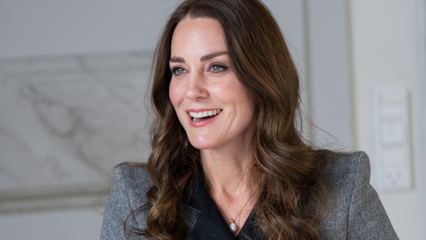 kate middleton pear necklace