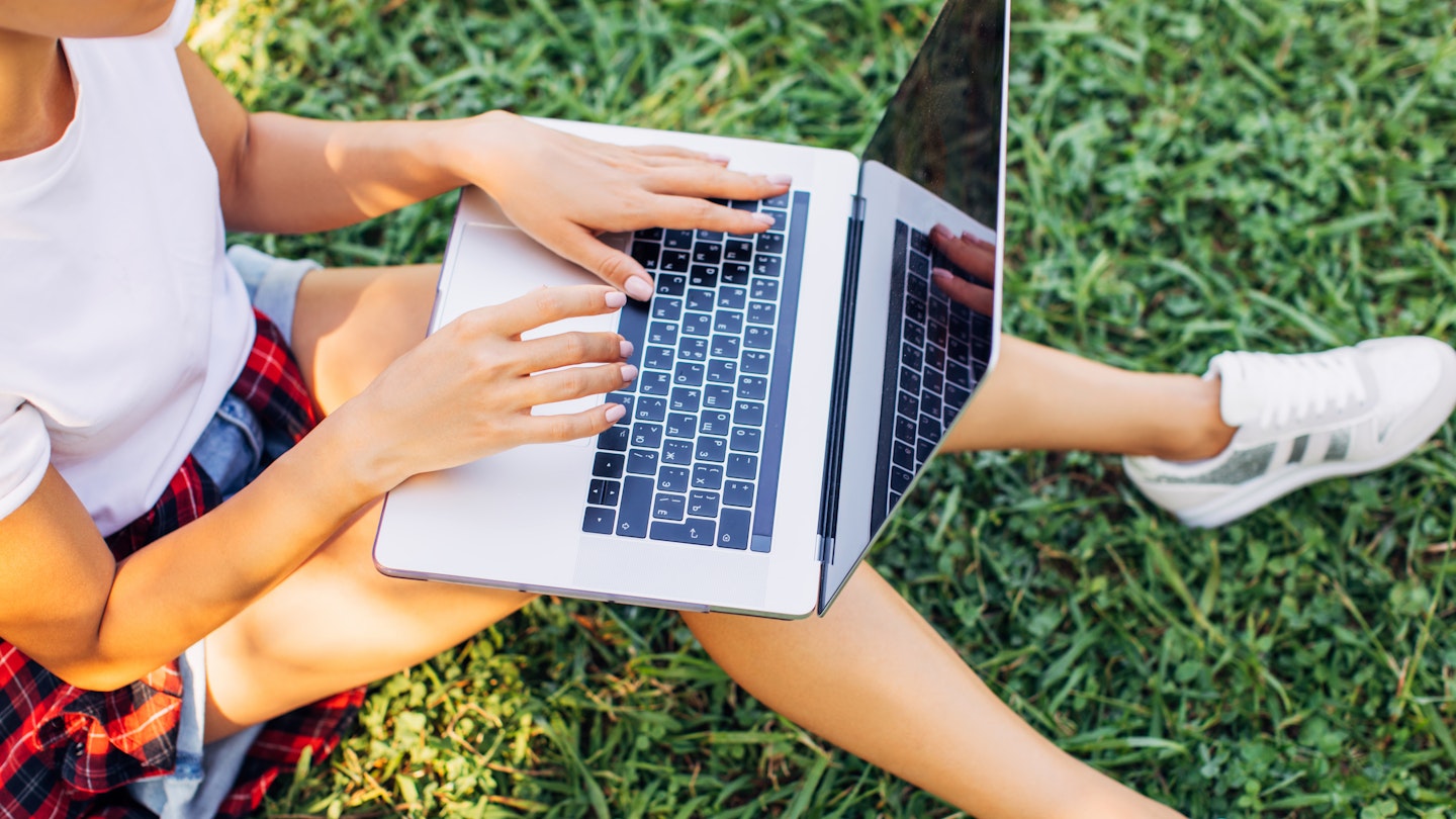 laptop outside working